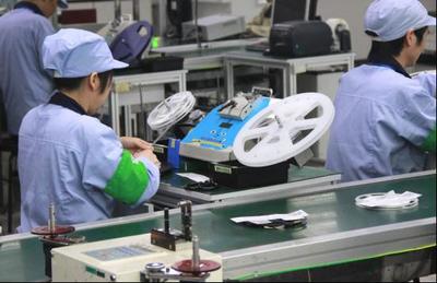 感受超强显卡背后的硬实力 电脑报小编探访索泰东莞工厂